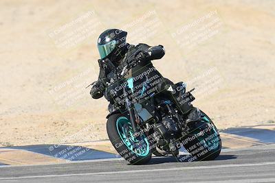 media/Dec-01-2025-Moto Forza (Mon) [[2daa91e15f]]/2-Intermediate Group/Session 2 (Turns 9 and 10)/